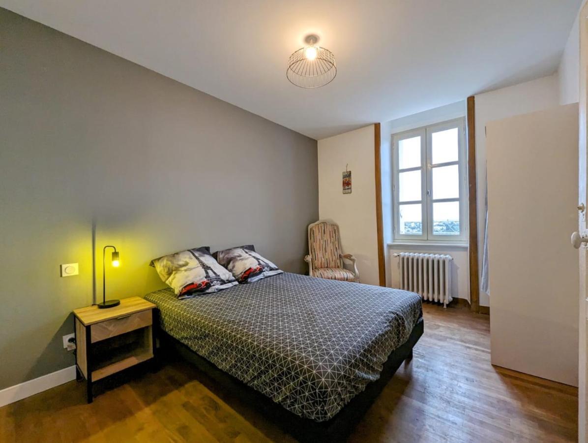 Appart Bonabry Apartment ฟูแฌร์ ภายนอก รูปภาพ